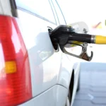 Cu cât crește prețul unui plin de motorină, dacă nu avem guvern nou într-o săptămână