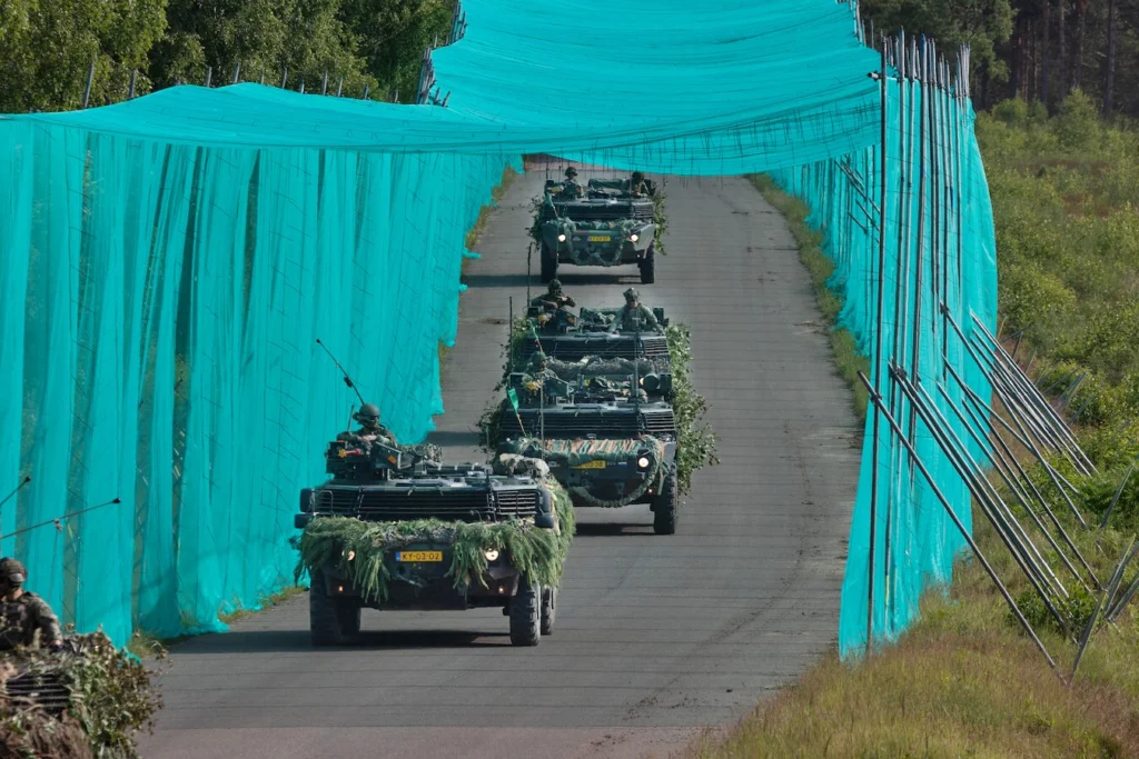 NATO învață lecțiile din Ucraina. 7.000 de militari olandezi exersează oprirea unei invazii de tip rusesc