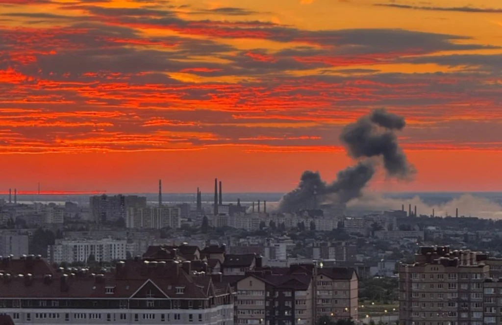 Ziua 1585 Războiul se mută tot mai departe de front. Ucraina lovește industria militară rusă cu noile rachete Flamingo. Rusia atacă Sumî și Zaporojie (Video)