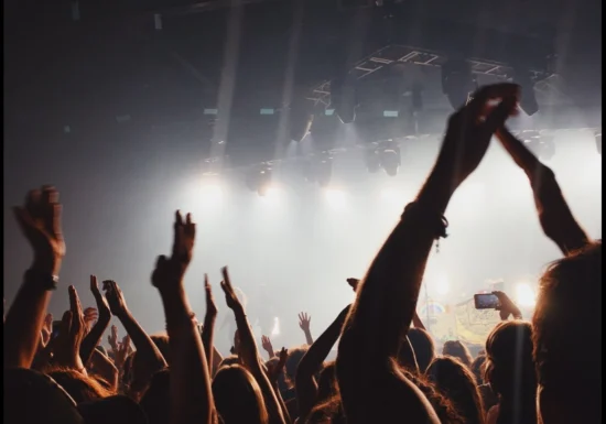 Iată ce se întâmplă în creier în timpul unui concert live!