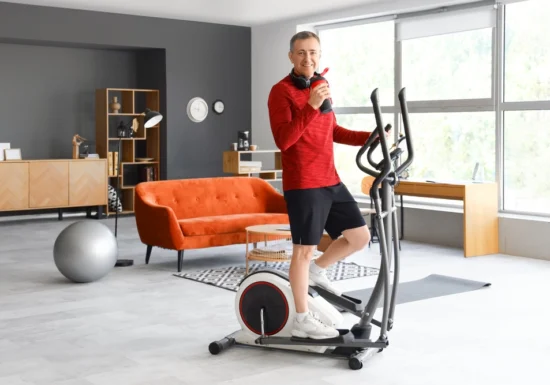Bicicleta eliptică: ce avantaje oferă și de ce este tot mai căutată pentru antrenamentele indoor