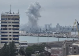 Explozia din Portul Constanța a distrus o hală. MApN aruncă pisica: Autoritatea Navală Română trebuia să detecteze drona