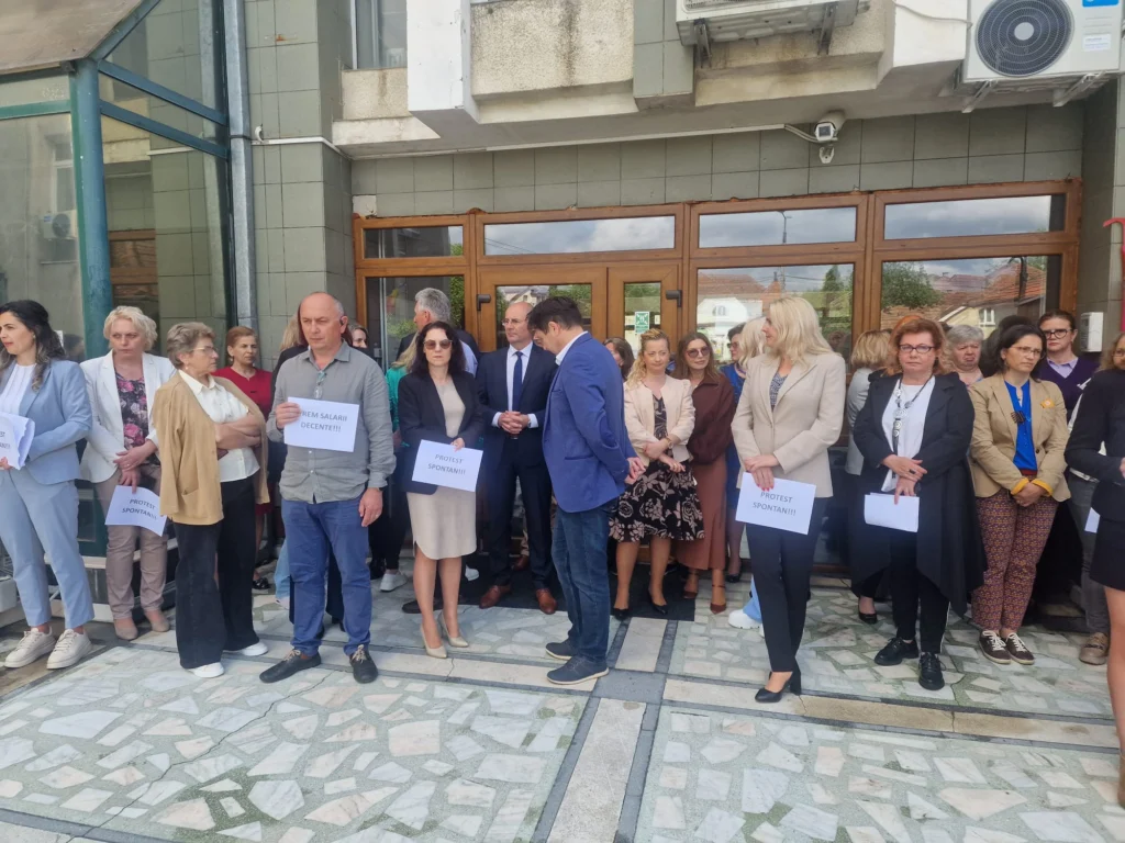 Se anunță cea mai mare grevă din istoria ANAF. Angajații din Finanțe reclamă pierderi de până la 2.000 de lei la salariu și cer să li se majoreze coeficienții cu 50%