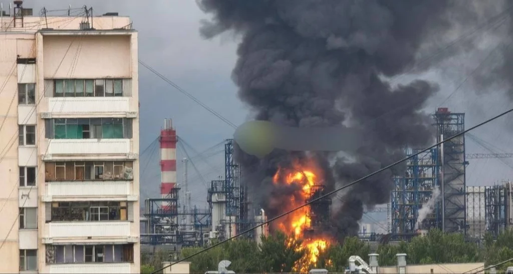Ziua 1574 Atac masiv cu drone la Moscova (Video). Ucraina are o dronă-monstru. Lukașenko îi cere scuze lui Zelenski. Un artist rus care îl satiriza pe Putin, asasinat în Polonia