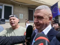 Nicușor Dan spune că a avut o discuție cu generalul Gheorghiță Vlad: O să mai am una