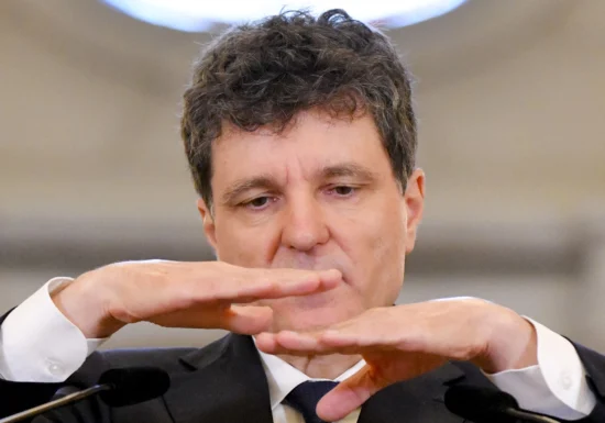 Un președinte izolat și debusolat sau un magician cu un plan? Nicușor Dan, o enigmă pentru alegătorii săi