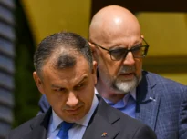 Eugen Tomac n-a reușit să-l convingă pe Kelemen Hunor. Dacă obținea voturile UDMR, premierul desemnat avea o cale spre confirmarea în Parlament