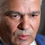 Adrian Veștea nu are voturile pentru a deveni prim-ministru deși a purtat negocieri cu extremiștii din parlament