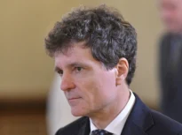 Nicușor Dan și-a schimbat atitudinea după două eșecuri consecutive în ce privește desemnarea unui nou prim-ministru și a spus că decizia rezolvării crizei e la partide
