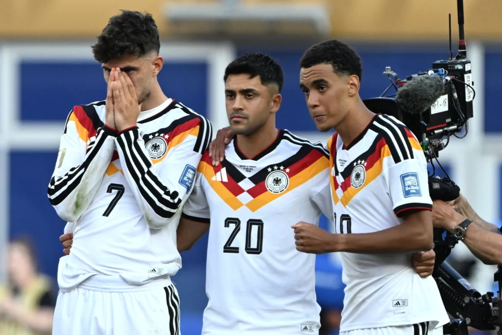 Surprize mari la Cupa Mondială: Germania și Olanda, eliminate de Paraguay și Maroc la loviturile de departajare