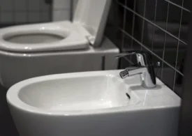 Ce este un WC smart și cum îți schimbă experiența zilnică