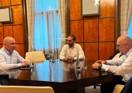 Noi discuții între liderii PNL, USR și UDMR pentru formarea Guvernului. PSD s-a întâlnit separat. Nicușor Dan îi așteaptă mâine cu concluziile