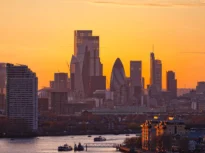 Alertă fără precedent în Marea Britanie. A fost emis cod roșu de caniculă: școli închise și trenuri anulate