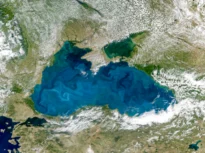 De ce s-a colorat Marea Neagră în turcoaz. Imaginile spectaculoase surprinse de satelitul NASA