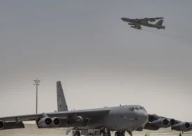 Unul dintre cele mai cunoscute bombardiere ale SUA s-a prăbușit la scurt timp după decolare