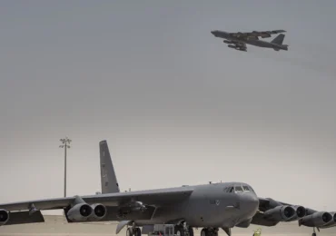 Unul dintre cele mai cunoscute bombardiere ale SUA s-a prăbușit la scurt timp după decolare