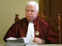 ADRIAN VEȘTEA, DESEMNAT PREMIER – Petre Lăzăroiu: Președintele nu are nicio obligație să facă noi consultări cu partidele pentru o renominalizare de premier. Le-a făcut deja, slavă Domnului! E primul lucru deștept pe care îl văd la acest președinte