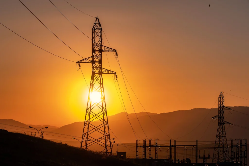 Canicula pune la încercare rețelele electrice din Europa. Țările cu cel mai mare risc de blackout