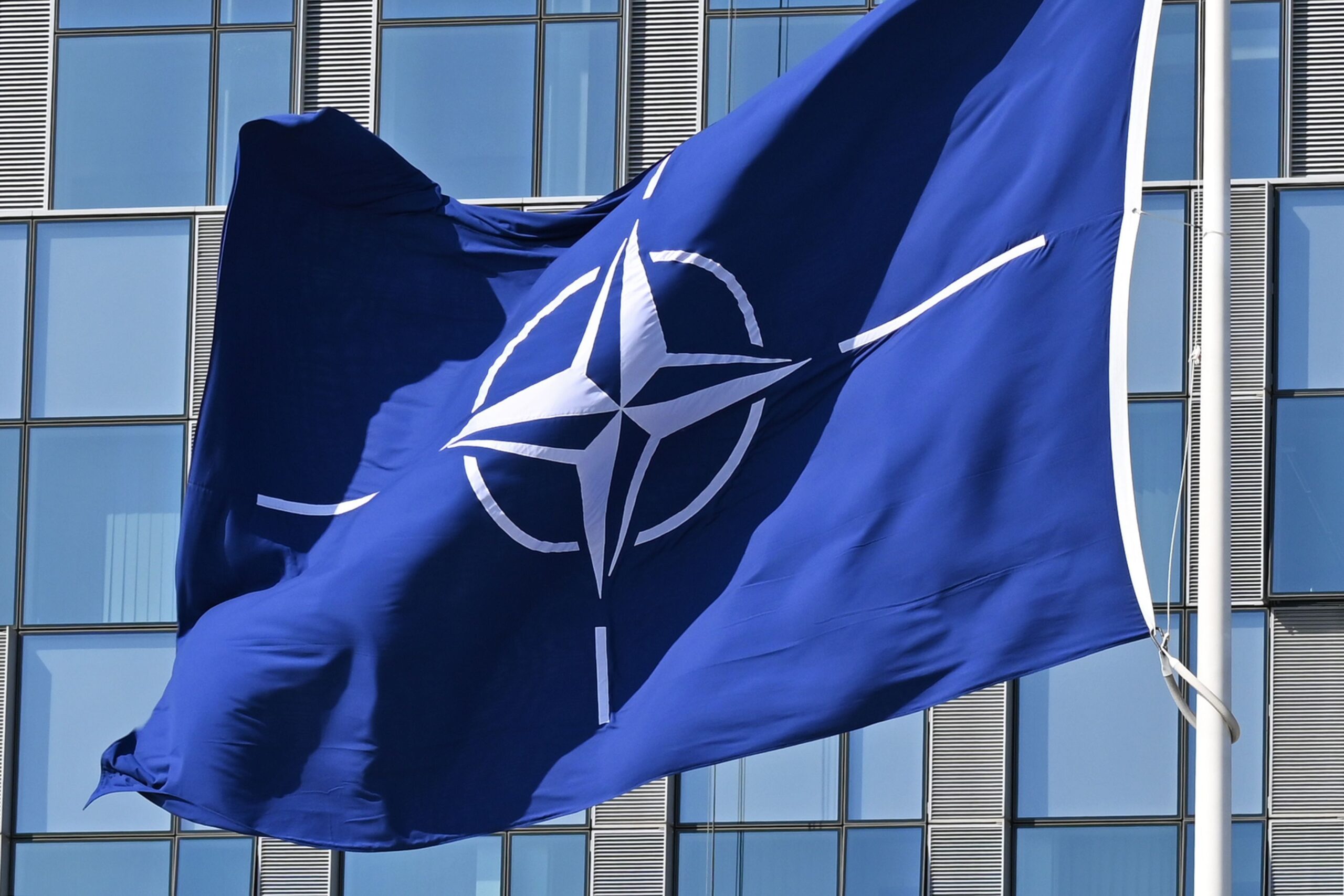 Ce a câștigat România la summitul NATO de la Ankara