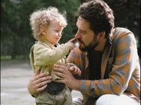 Dovada că creierul și hormonii bărbaților se schimbă nu doar după nașterea copilului, ci chiar înainte!