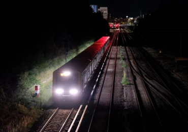 Mii de călători blocați în gări după o defecțiune care a oprit toate trenurile din Germania