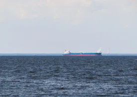Rusia începe să importe benzină din cauza atacurilor cu drone ucrainene