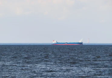 Rusia începe să importe benzină din cauza atacurilor cu drone ucrainene