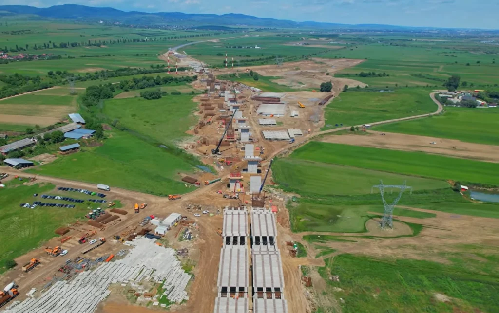 Mobilizare uriașă pe A7: România are mai puțin de trei luni să termine Autostrada Moldovei, pentru a nu pierde banii din PNRR