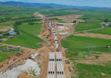 Mobilizare uriașă pe A7: România are mai puțin de trei luni să termine Autostrada Moldovei, pentru a nu pierde banii din PNRR