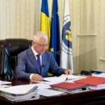 Atmosferă de club în sediul AEP. Țuțuianu: Și-au adus narghilea, să se simtă oamenii bine în timpul programului. Sindicatul a răspuns cu un protest