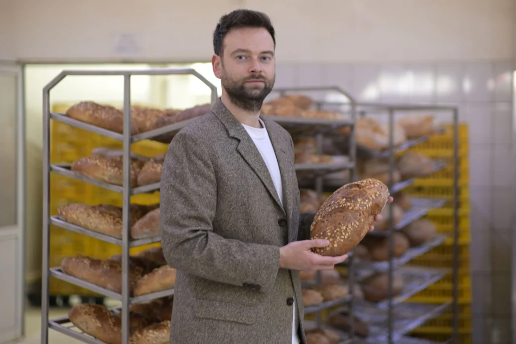 Business cu miros de pâine caldă, ce dăinuie din generație în generație. Andu Stancu, Frontera: Unul dintre cele mai importante ingrediente este timpul