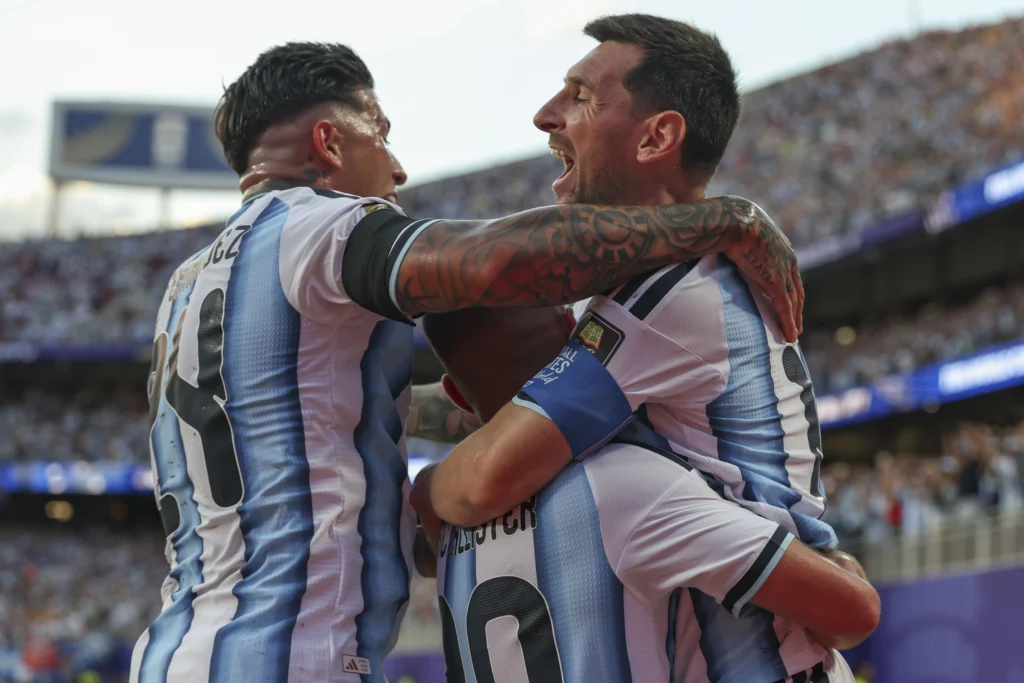 Cupa Mondială 2026: Argentina tremură în prelungiri dar trece de Elveția și are un duel de vis cu Anglia în careul de ași