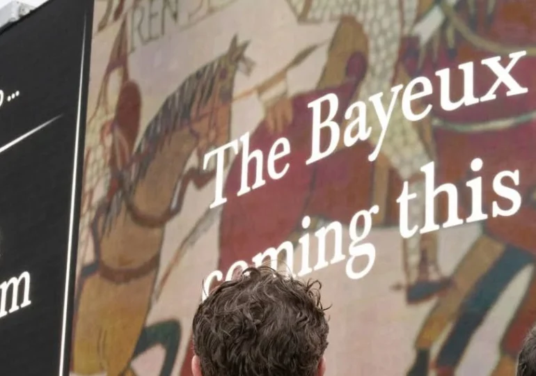 Tapiseria de la Bayeux revine în Anglia după aproape 1.000 de ani. S-au luat măsuri de securitate ca într-un film de spionaj
