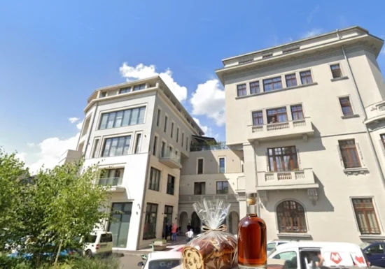 După parfumarea de lux, Compania Națională de Investiții a cumpărat 1.500 de cozonaci și băuturi de zeci de mii de euro. Singura justificare: "protocolul"