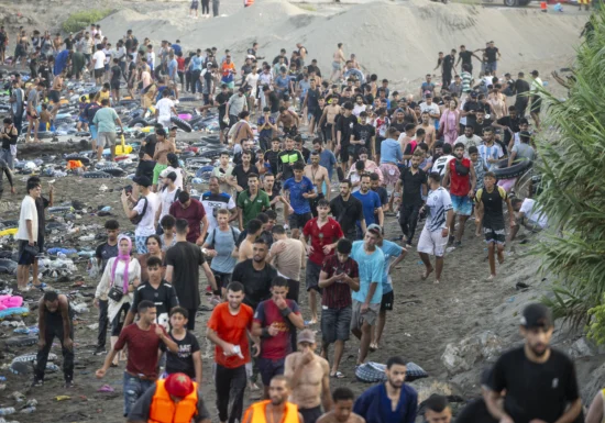 Ce trebuie să știți despre Ceuta, orașul spaniol „invadat” de zeci de mii de migranți