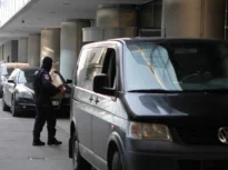 7 reținuți în dosarul cumpărării de vechime fictivă în muncă. Ce au găsit anchetatorii la percheziții