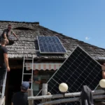 România fără lumină: povestea celor peste 11.000 de oameni din case încă neelectrificate. Soluțiile profesorului Dumitru Chisăliță și ale directorul general al ENGIE Romania, Nicholas Richard (Video)