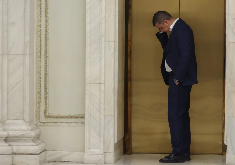 Sorin Grindeanu anunță că e liderul Opoziției. De ce nu-l crede nimeni? Cum s-a făcut praf un plan perfect
