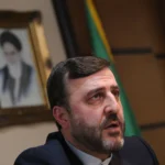 Iranul își suspendă angajamentele din acordul cu SUA. Khamenei amenință cu „lecții de neuitat” și zice că semnătura lui Trump e lipsită de valoare