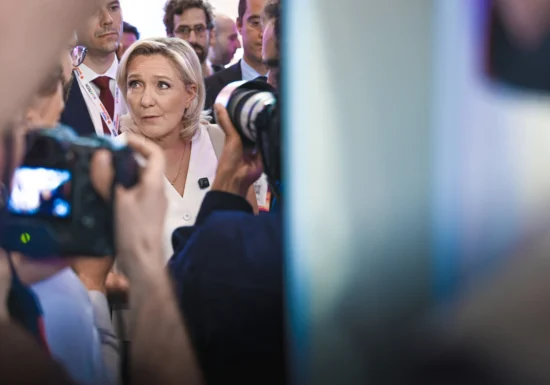 Marine Le Pen, condamnată la un an de arest la domiciliu: Va trebui să poarte brățară electronică, dar va candida la alegerile prezidențiale din 2027