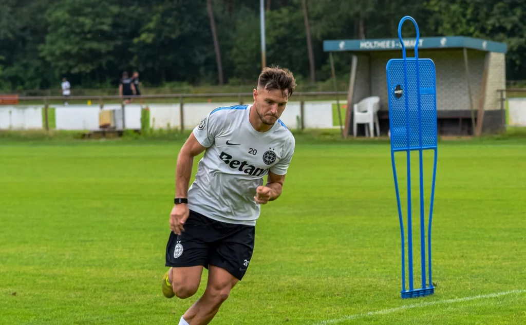 Stafful FCSB, surprins total în cantonament: Jucătorul care „zbârnâie” la antrenamente