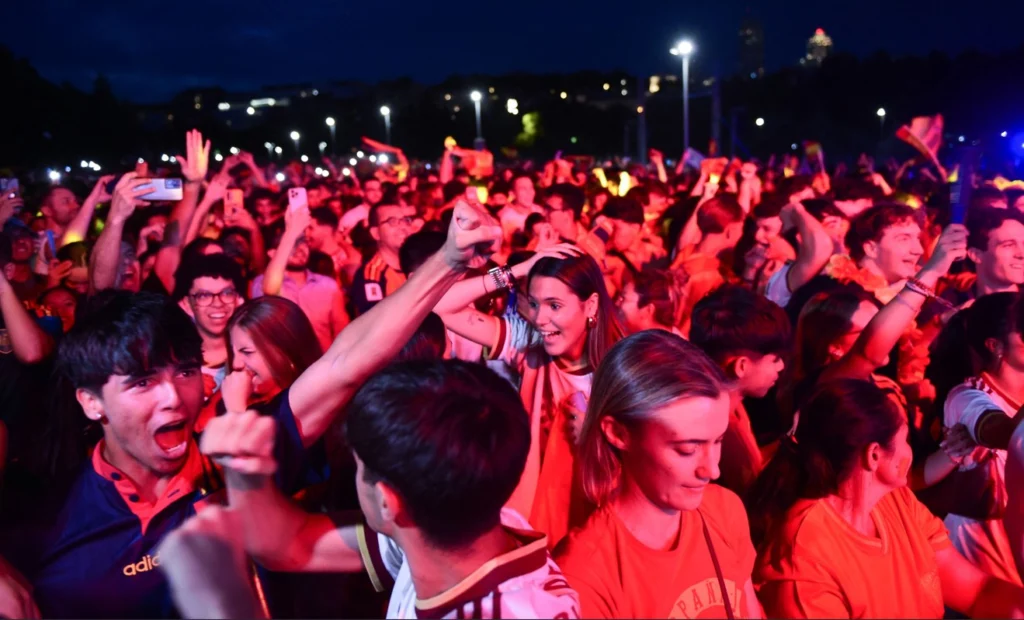 Spaniolii au ieșit în stradă după victoria cu Franța de la Cupa Mondială