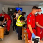 Intervenția procurorilor, poliției și a serviciilor de urgență la centrele de bătrâni din Dumbrava a avut și o miză politică. Imaginea realizată de DIICOT nu are nimic șocant și revoltător în ea, venind în contradicție cu uriașa desfășurare de forțe
