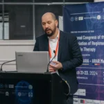 Din sala de operație din Italia, către viitorul medicinei românești. Medicul Florin Puflea: majoritatea românilor plecați nu s-au rupt de țară