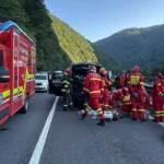 Un bărbat a murit după ce un bolovan s-a prăbușit peste mașina în care se afla, pe Valea Oltului