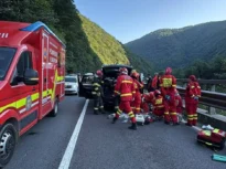 Un bărbat a murit după ce un bolovan s-a prăbușit pe o mașină, pe Valea Oltului. Explicațiile CNAIR