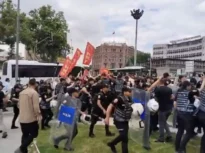 Zeci de activiști și politicieni anti-NATO, arestați în Turcia înaintea summitului Alianței (Video)