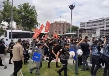 Zeci de activiști și politicieni anti-NATO, arestați în Turcia înaintea summitului Alianței (Video)