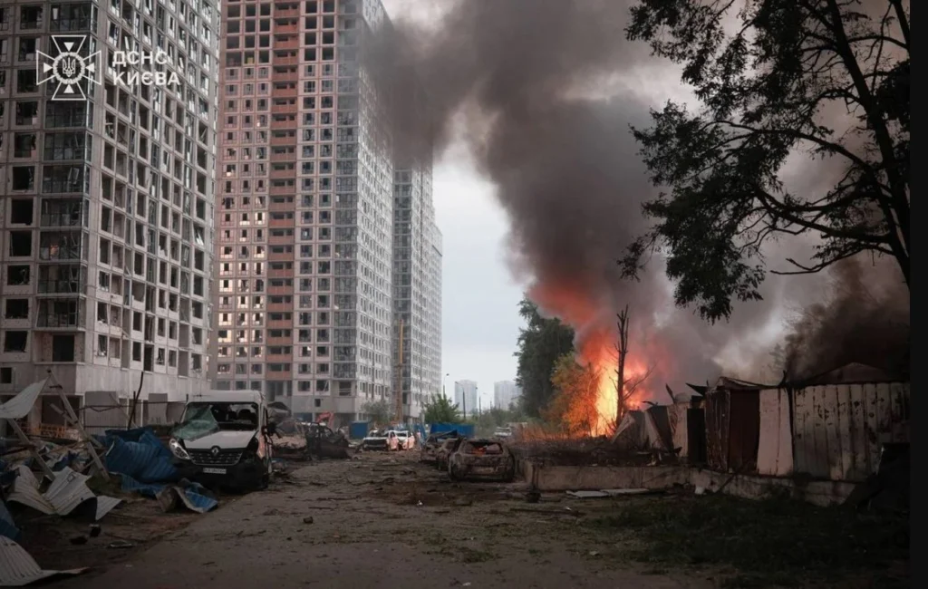 Ziua 1594 Rusia bombardează Kievul înaintea summitului NATO. Ucraina răspunde în Crimeea și în adâncul Rusiei (Video) Zelenski se întâlnește cu Trump