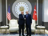 Trump se declară ”foarte dezamăgit” de NATO, la Ankara, în Războiul său din Iran